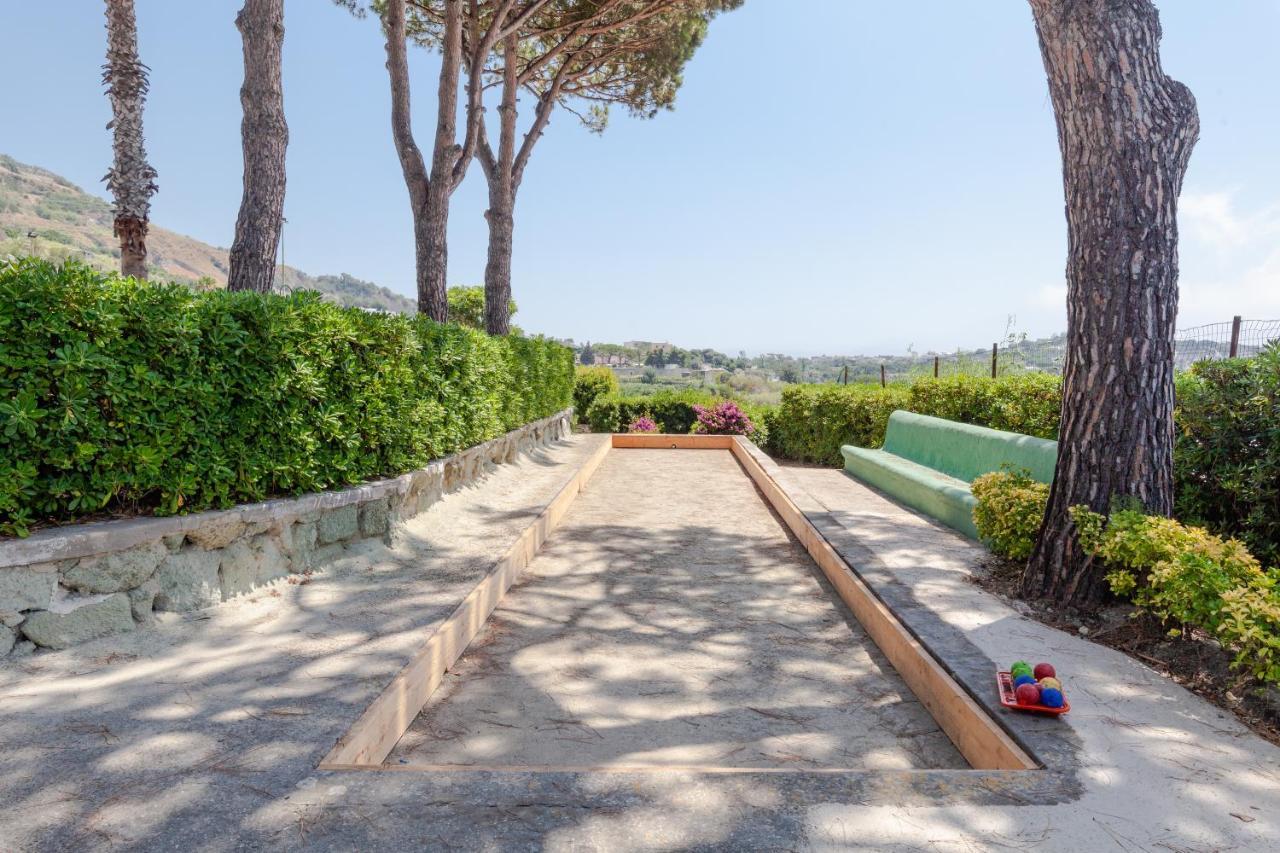 Villetta con Piscina condivisa e Giardino esclusivo di 1000 mq Forio di Ischia Esterno foto
